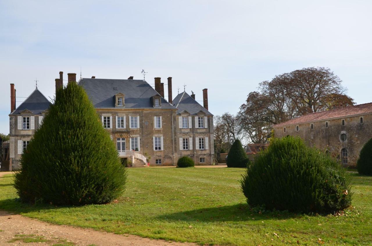 Chateau Des Noces Bazoges-en-Pareds Εξωτερικό φωτογραφία