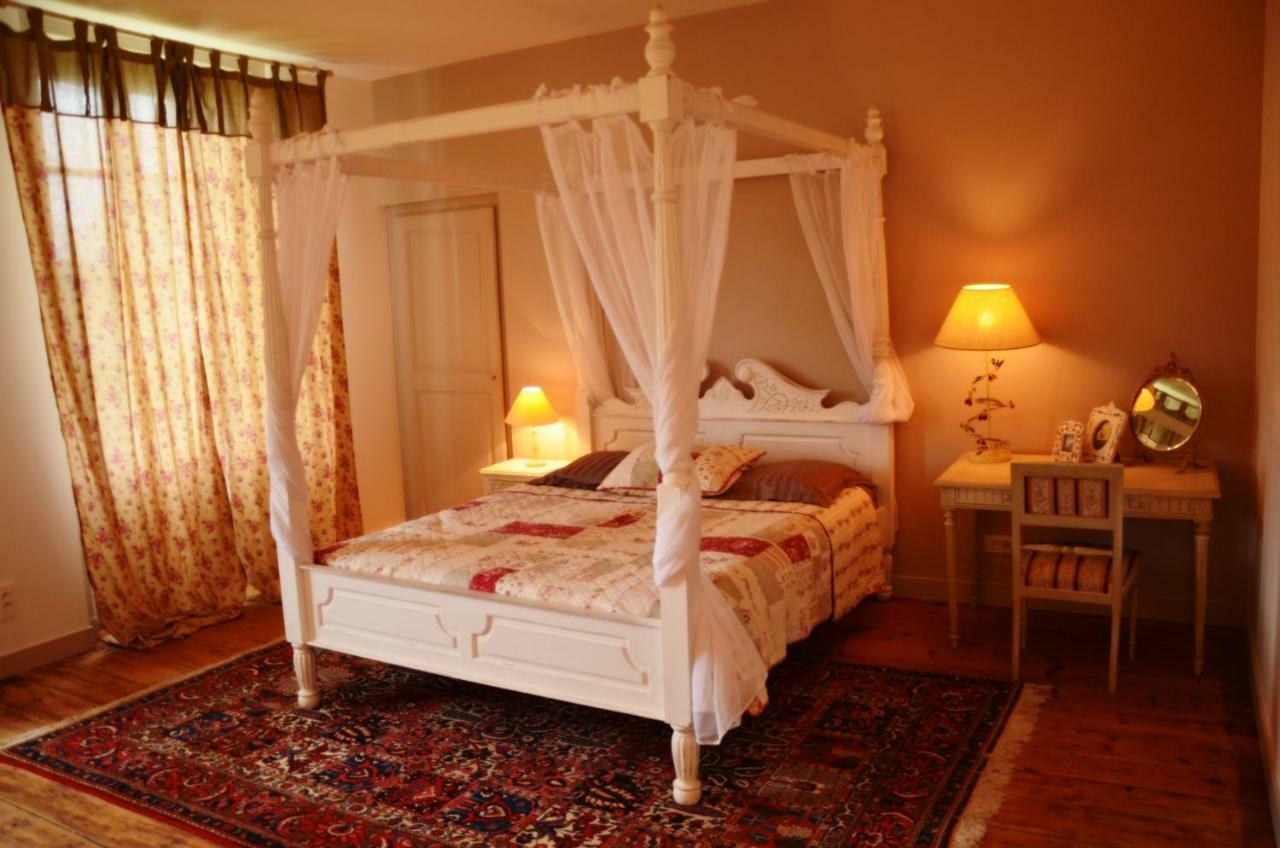 Chateau Des Noces Bazoges-en-Pareds Εξωτερικό φωτογραφία